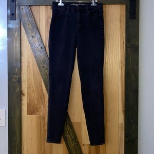 black american eagle skinny jeans
